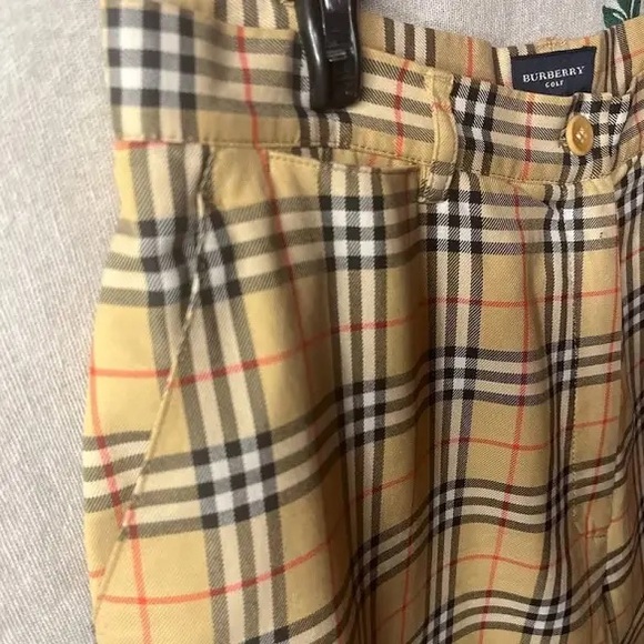 Vintage Burberry Golf Capri’s - Picture 5 of 8